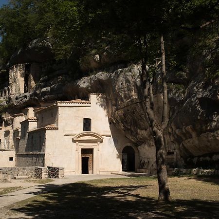 Albergo Parco Della Maiella 圣埃乌费米亚阿马伊埃拉 外观 照片