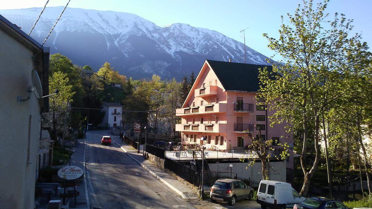 Albergo Parco Della Maiella 圣埃乌费米亚阿马伊埃拉 外观 照片